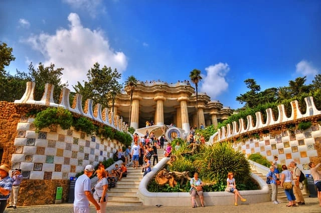 Merci de nous avoir accompagné dans ce beau voyage à la découverte de l’Espagne.

Cordialement
Danielle et Maurice